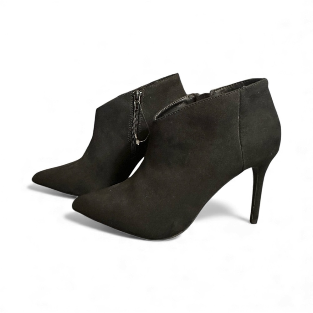 SOLD Journee Collection Demmi Women’s Booties Pointed Toe Heels Boots Shoes